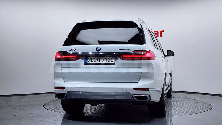 BMW X7 2022 — 4