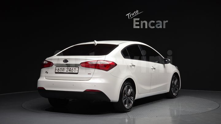 Kia K3 2013 — 2