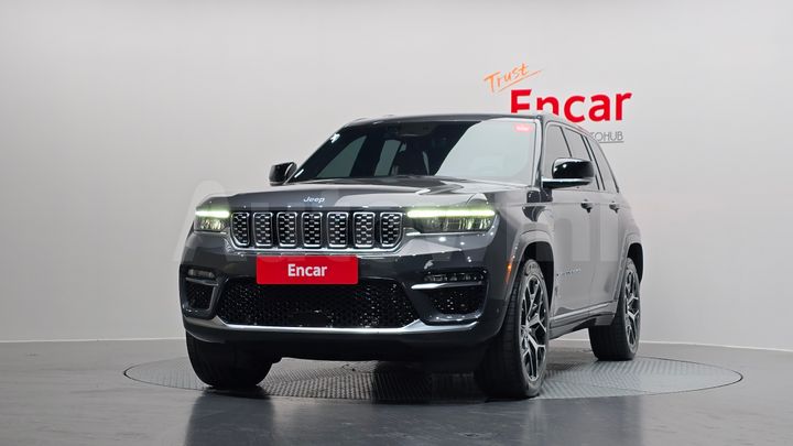 Jeep Cherokee 2023 — 3