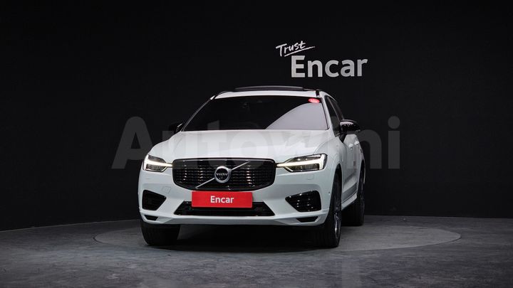 Volvo XC60 2021 — 3