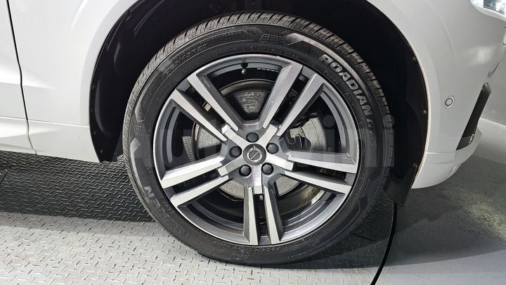 Volvo XC60 2021 — 5