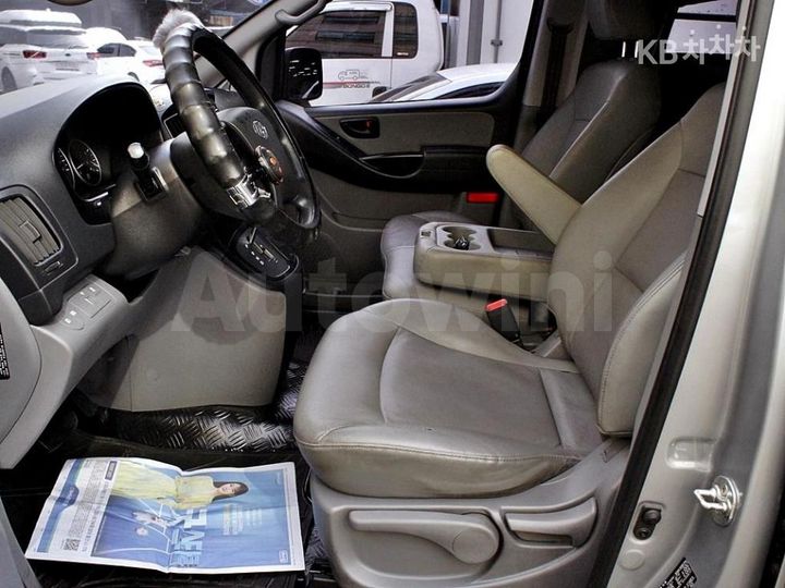 Hyundai Starex 2019 — 5