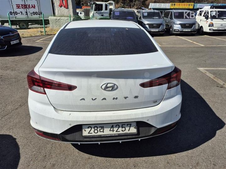 Hyundai Avante 2019 — 2