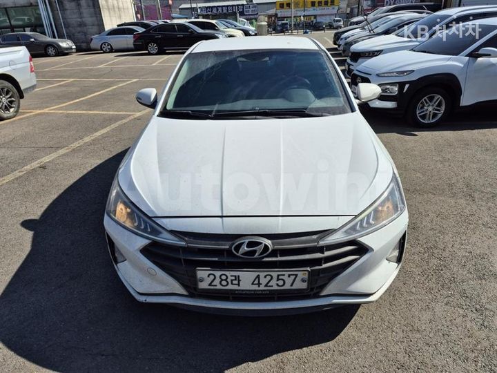 Hyundai Avante 2019 — 4