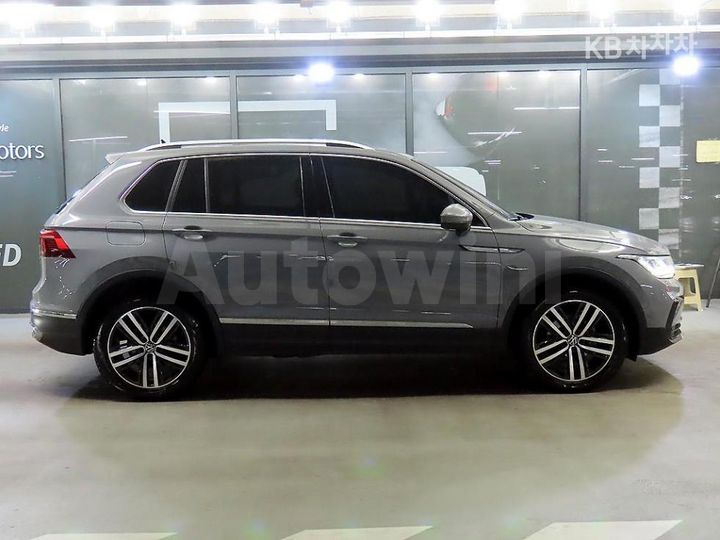 Volkswagen Tiguan 2021 — 3
