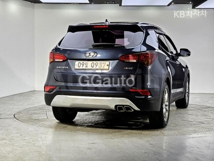 Hyundai SantaFe 2016 — 3