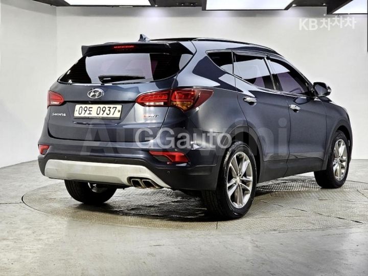 Hyundai SantaFe 2016 — 4