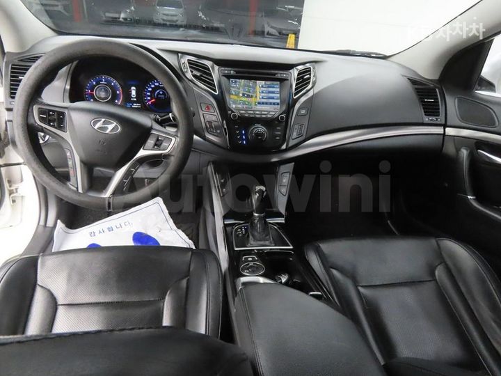 Hyundai i40 2012 — 5