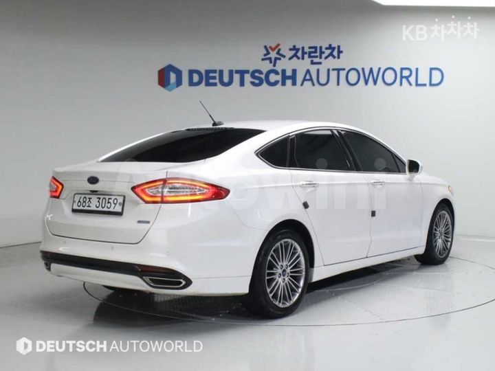 Ford Fusion 2013 — 2