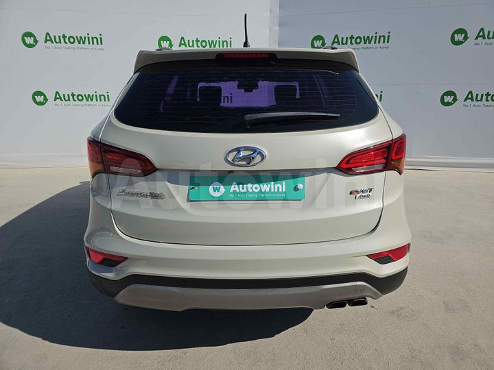 Hyundai SantaFe 2016 — 4