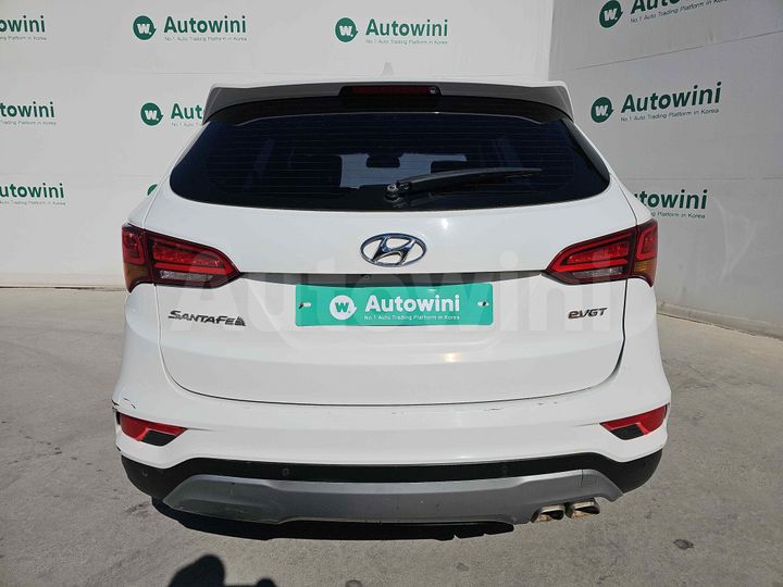Hyundai SantaFe 2016 — 4