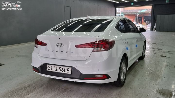Hyundai Avante 2019 — 2