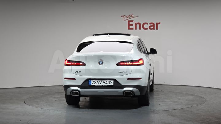 BMW X4 2023 — 3