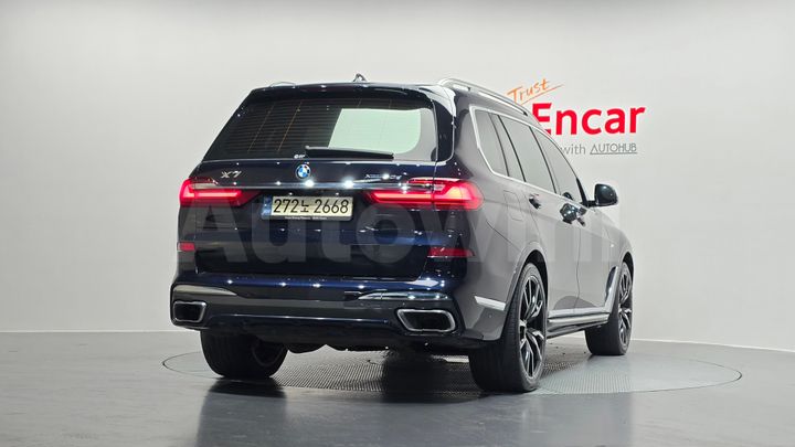 BMW X7 2021 — 4