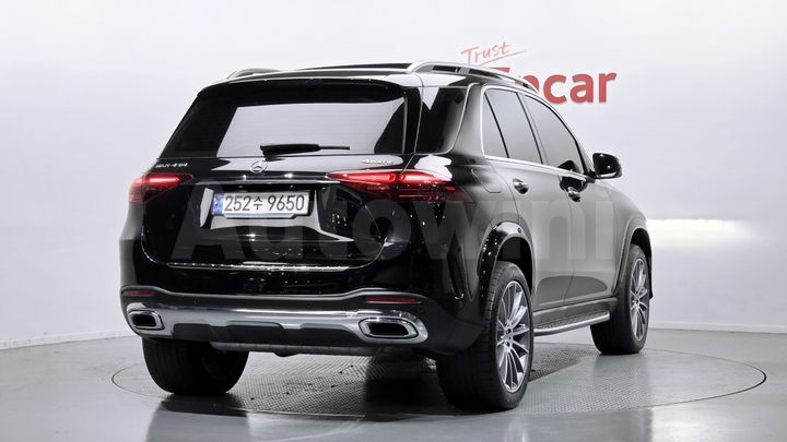 Mercedes Benz GLE Class 2024 — 2