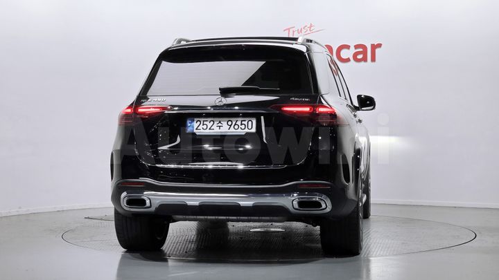 Mercedes Benz GLE Class 2024 — 4