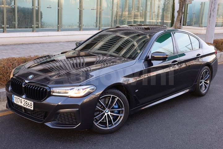 BMW 5 Series 2021 — 2