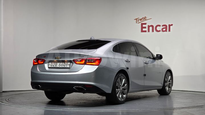 Chevrolet Malibu 2018 — 2
