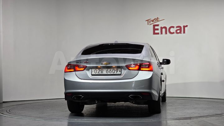 Chevrolet Malibu 2018 — 4