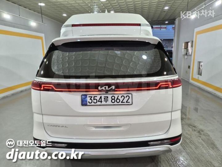 Kia Carnival 2022 — 4