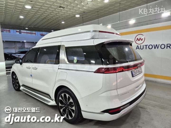 Kia Carnival 2022 — 5