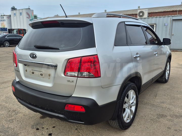 Kia Sorento 2011 — 5