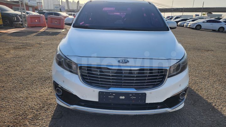 Kia Carnival 2015 — 3