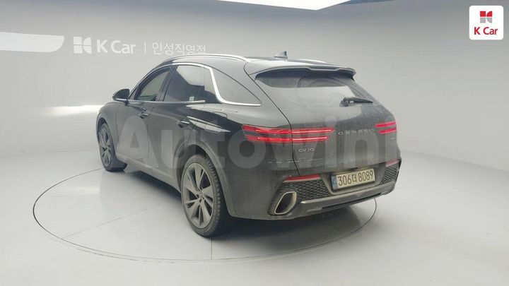 Genesis GV70 2022 — 4