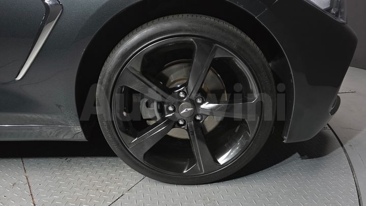 Genesis G70 2019 — 5