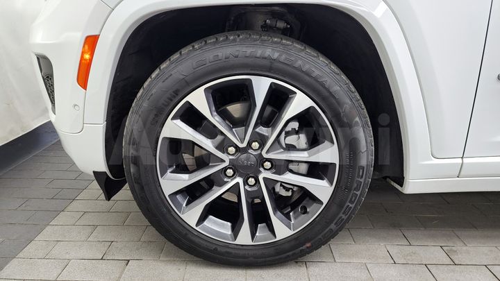 Jeep Cherokee 2023 — 5