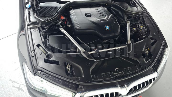 BMW 5 Series 2021 — 5