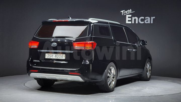 Kia Carnival 2016 — 2