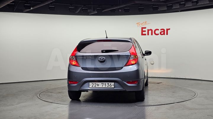 Hyundai Accent 2019 — 4
