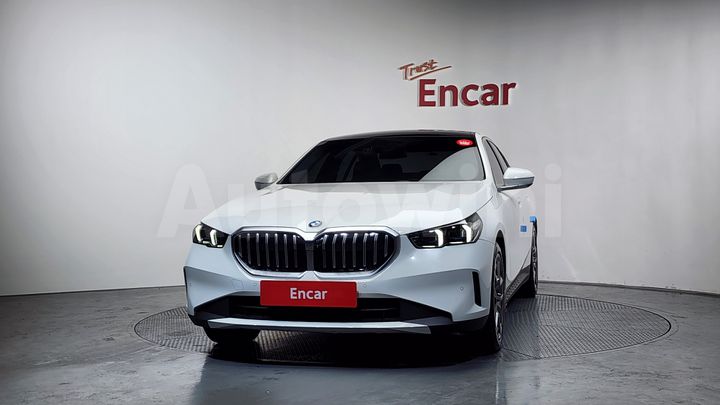 BMW 5 Series 2024 — 3