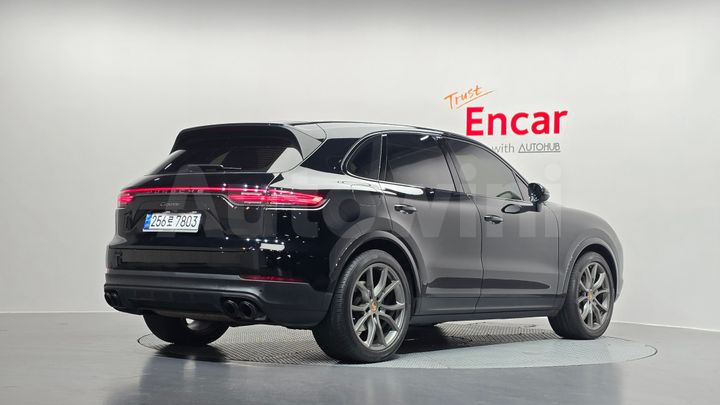 Porsche Cayenne 2022 — 2