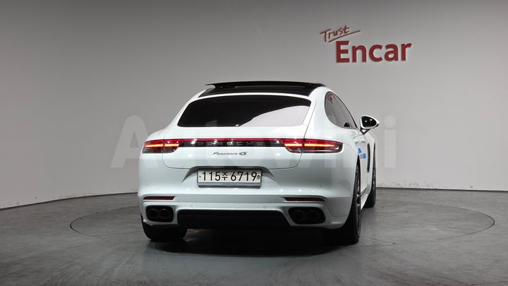 Porsche Panamera 2018 — 3