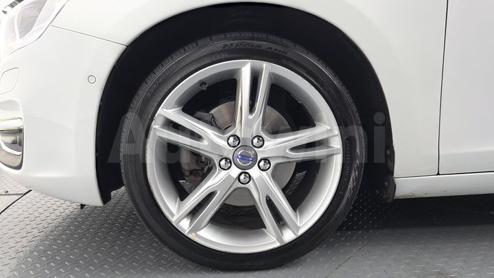 Volvo S60 2018 — 5