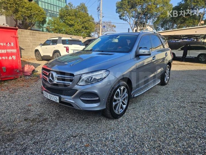 Mercedes Benz GLE Class 2016 — 2