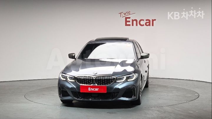 BMW 3 Series 2021 — 3
