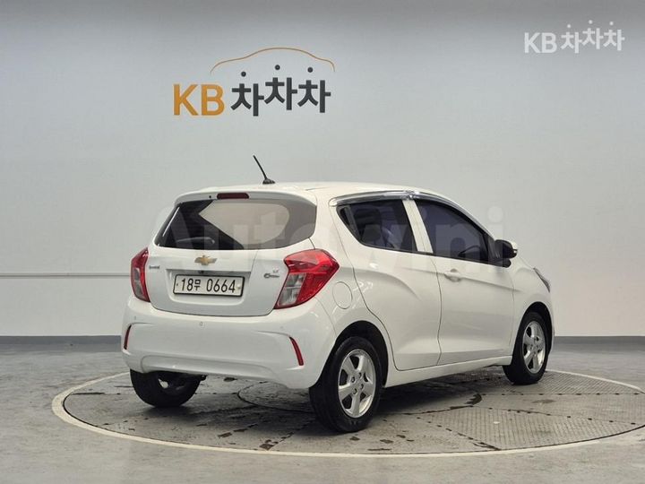 Chevrolet Spark 2017 — 3