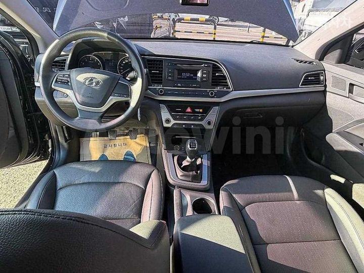 Hyundai Avante 2016 — 5