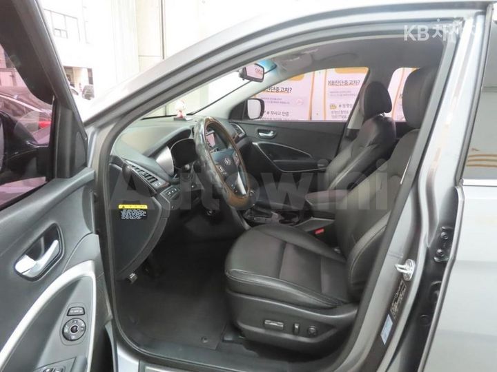 Hyundai SantaFe 2014 — 5
