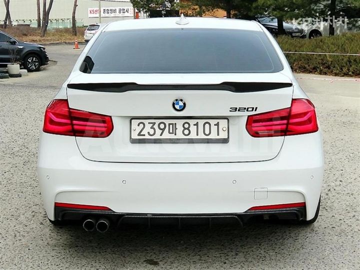 BMW 3 Series 2016 WBA8E9108GK437408 — 4