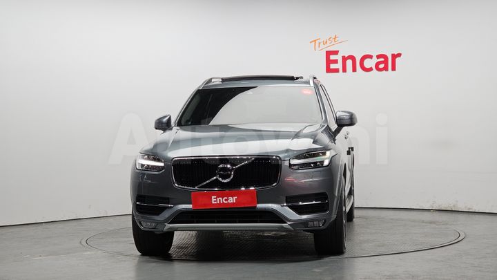 Volvo XC90 2018 — 3