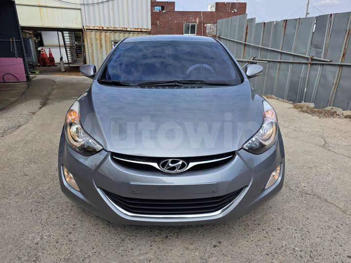 Hyundai Avante 2012 — 2