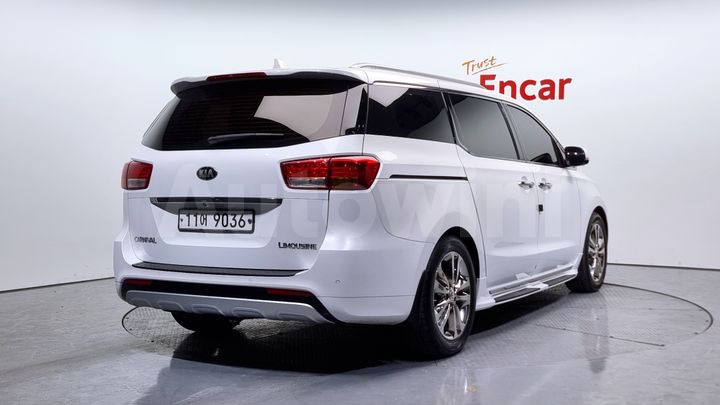 Kia Carnival 2016 — 2