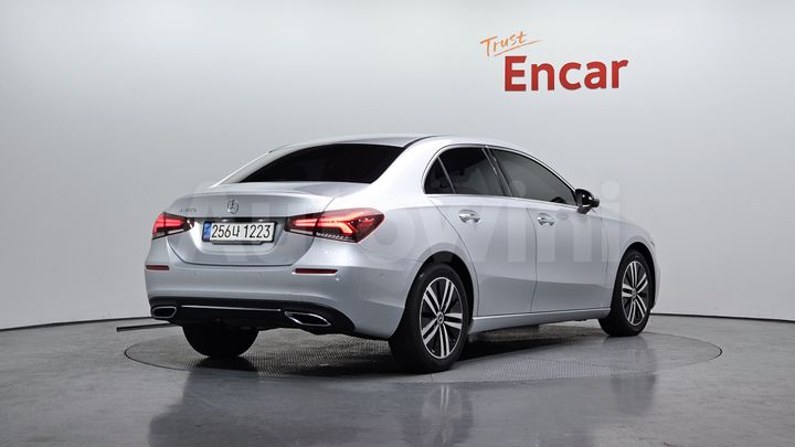 Mercedes Benz A Class 2022 — 3