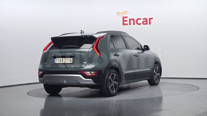 Kia Niro 2023 — 2