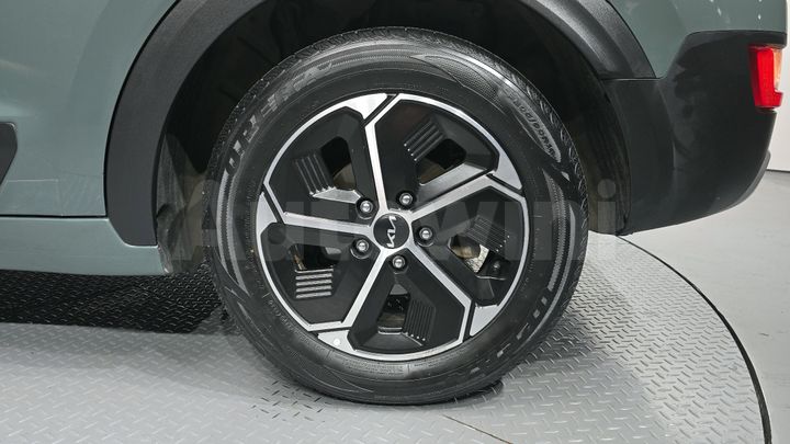 Kia Niro 2023 — 5