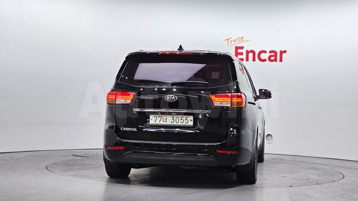 Kia Carnival 2016 — 4